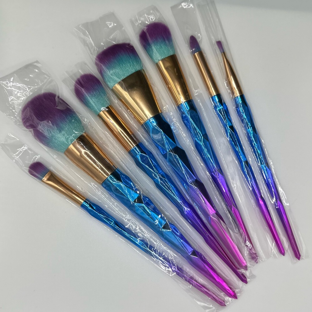unicorn 🦄 Rainbow makeup brushes